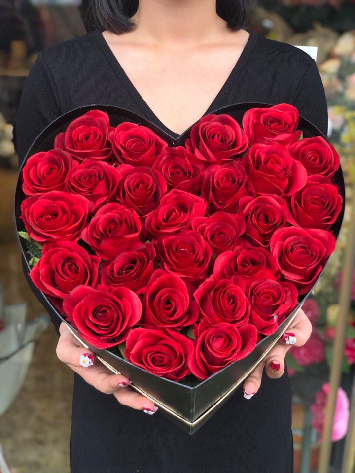 Hộp hoa hồng đỏ trái tim
